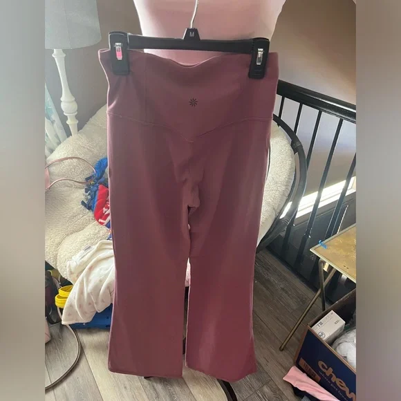 Athleta Elation Flair Pant - Picture 4 of 4